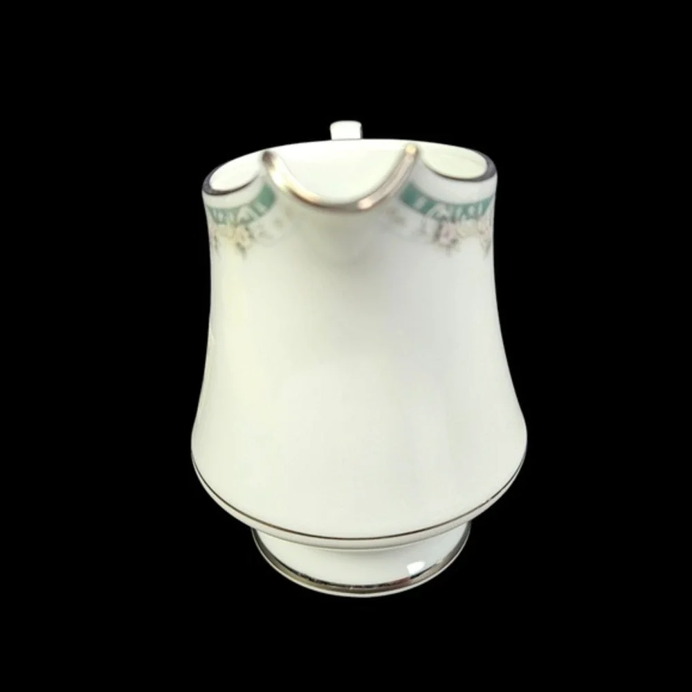 Noritake Enhancement Creamer 8 Ounce Serving Dinner‎ Floral 4035 Retired New